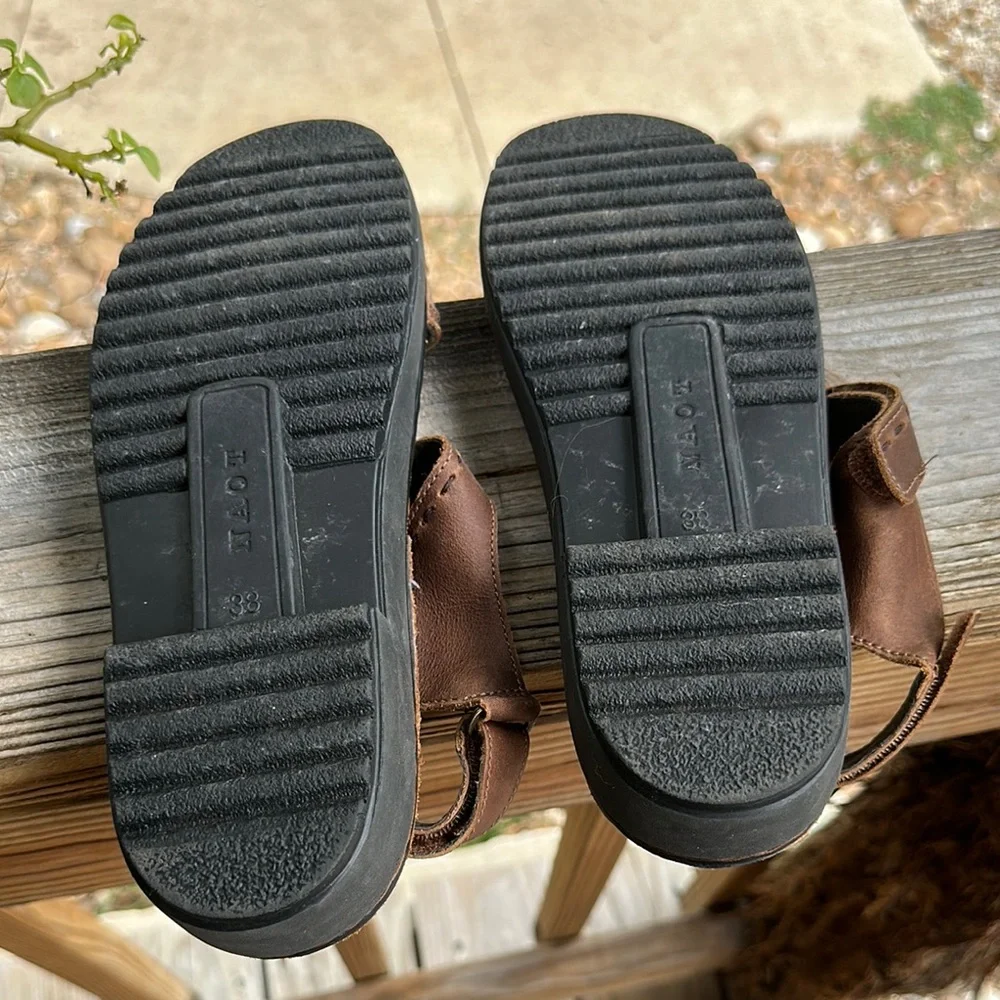 Naot Brown Sandals Classic Two-Strap Design - Picture 4 of 5